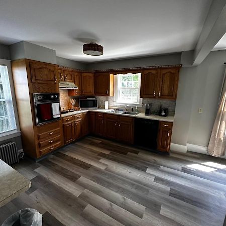 Cute Cape Cod Style Home Pittsfield Εξωτερικό φωτογραφία