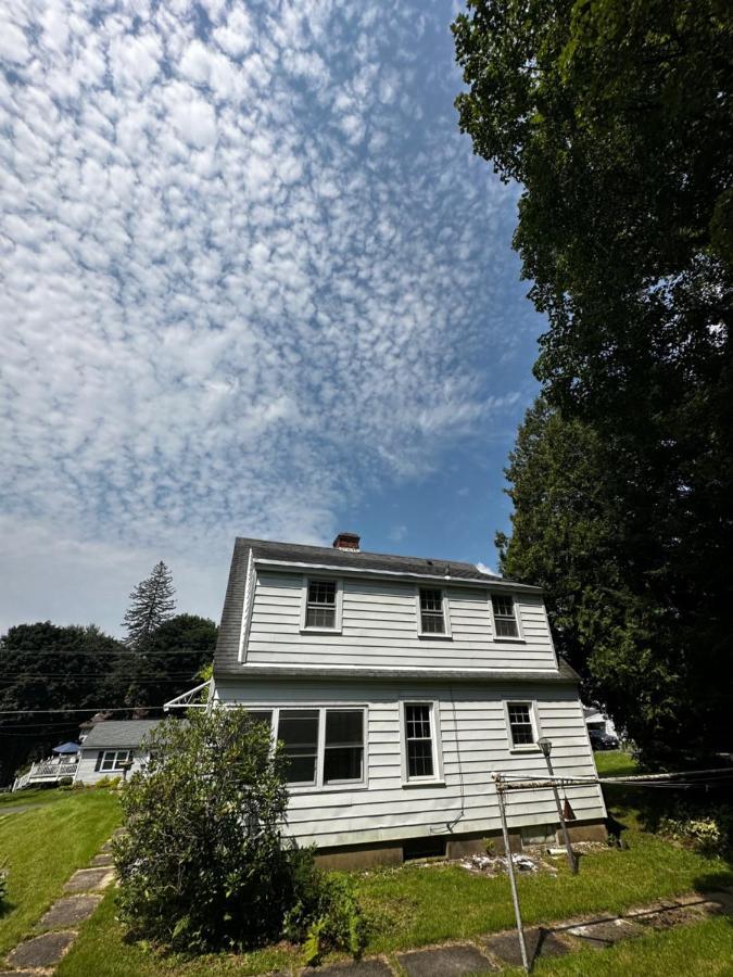 Cute Cape Cod Style Home Pittsfield Εξωτερικό φωτογραφία