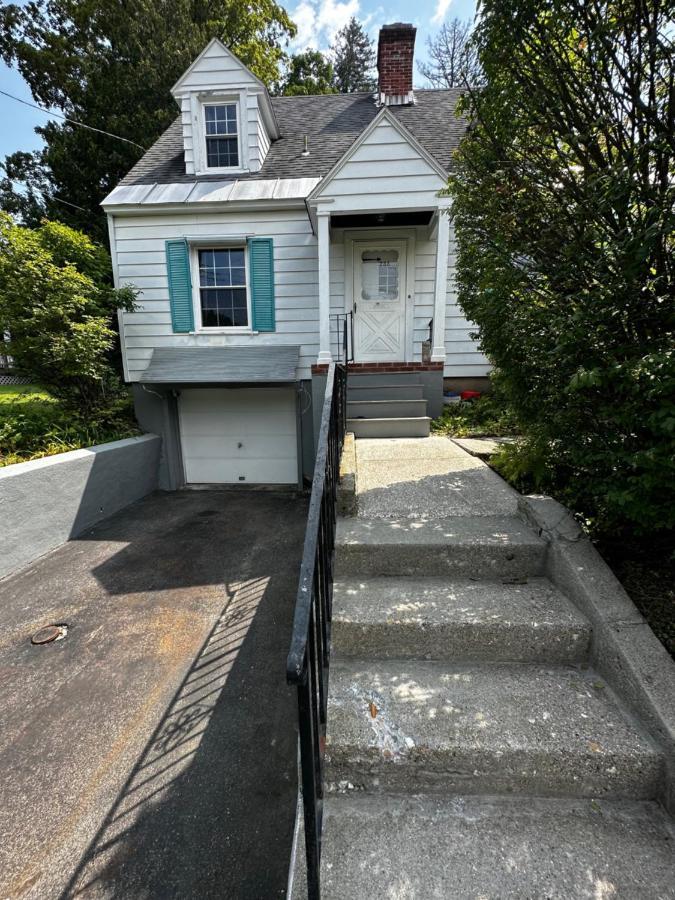 Cute Cape Cod Style Home Pittsfield Εξωτερικό φωτογραφία